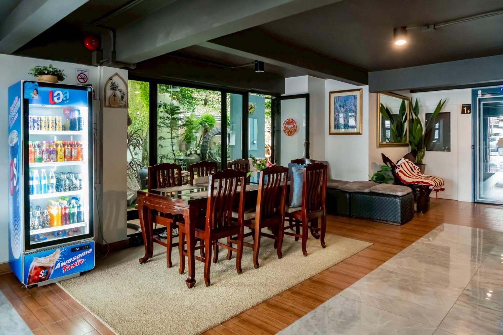 Ployburi Boutique Hotel Chanthaburi Exterior foto